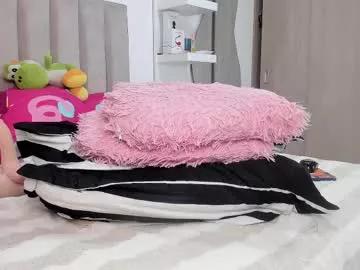 queen_antonella_oficial from Chaturbate