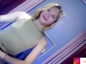 queena10 from Chaturbate