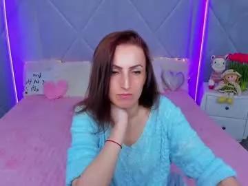 rebecca_diamonds from Chaturbate