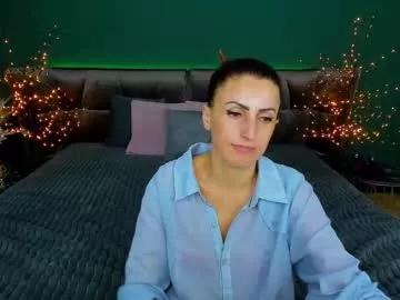 rebecca_diamonds from Chaturbate