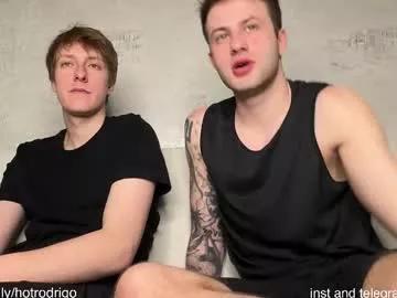 rodrigoveira from Chaturbate