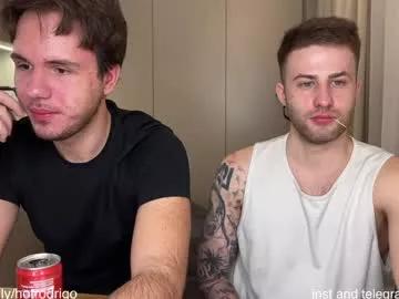 rodrigoveira from Chaturbate