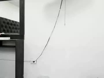rossee_naia from Chaturbate