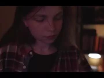 running_with_the_wolves from Chaturbate