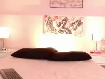 sara17_ from Chaturbate