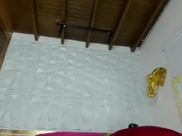 sara_collinnss from Chaturbate
