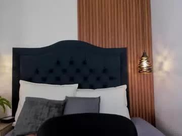 sara_stone17 from Chaturbate