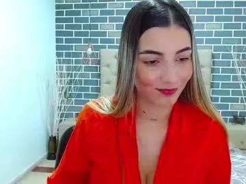 Saracrruz webcams show profile image 
