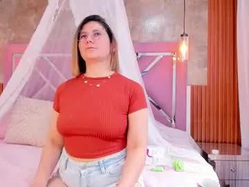 sarahdeyvis from Chaturbate