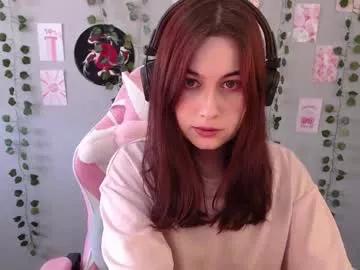 sarakinski from Chaturbate