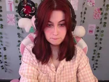 sarakinski from Chaturbate