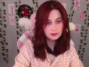 sarakinski from Chaturbate