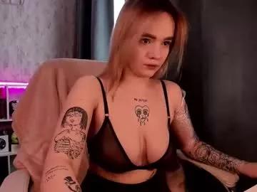 sararomoney from Chaturbate