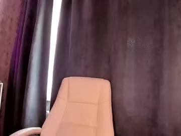 sararomoney from Chaturbate