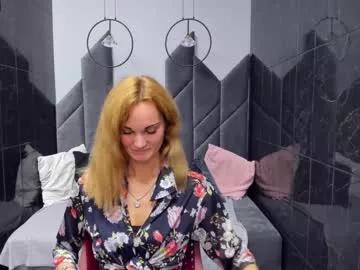 sarasubtlety from Chaturbate