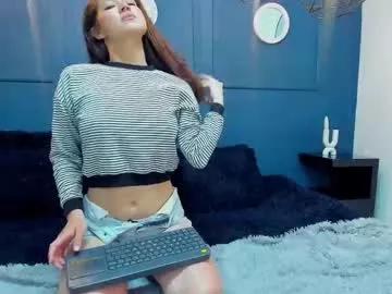 skyy_bloom from Chaturbate