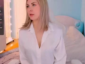 sleepy_moony from Chaturbate