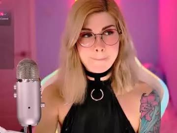 sleepy_moony from Chaturbate