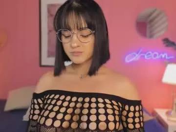 soysaraa_ from Chaturbate
