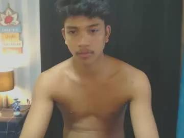 sweet_guyxx from Chaturbate