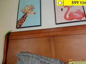sweetestapplex from Chaturbate