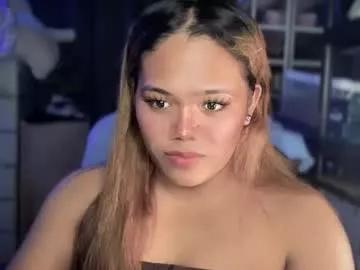 sweethot_bella from Chaturbate