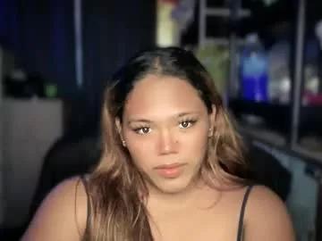sweethot_bella from Chaturbate