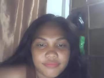 sweetlexypinay19 from Chaturbate