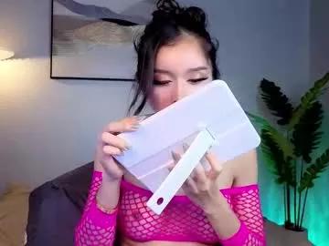 sweetsassyts from Chaturbate