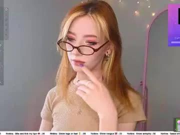 sweetuniporn from Chaturbate