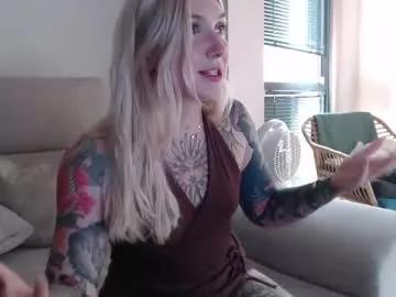 tattoobbgirl from Chaturbate