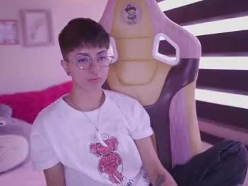 tommy_blue1 from Chaturbate