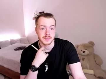 toohornyserj from Chaturbate