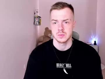 toohornyserj from Chaturbate