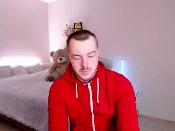 toohornyserj from Chaturbate