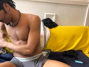 trillahung on Chaturbate