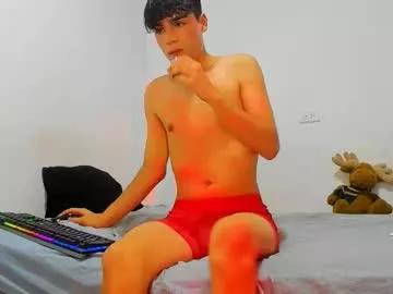 Troystarlight webcams show profile image 