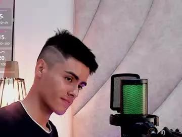 velvet_fenti from Chaturbate