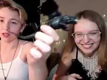 velvetvalkyries from Chaturbate