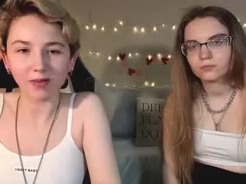 velvetvalkyries from Chaturbate
