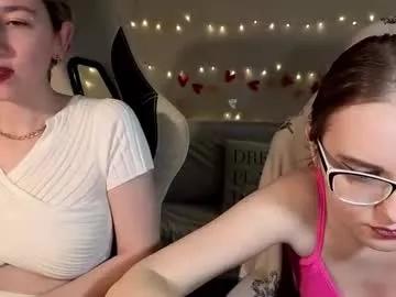 velvetvalkyries from Chaturbate