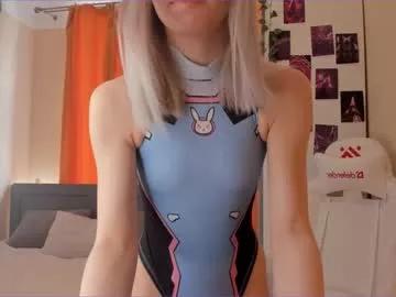 vikkykitten from Chaturbate