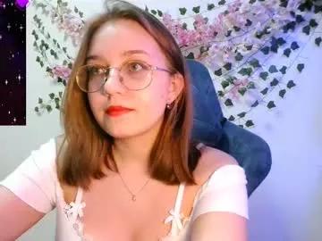 vivivivikkie from Chaturbate