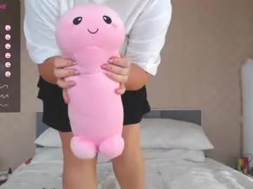 wow_its_kaitlyn from Chaturbate