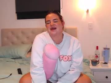 wow_its_kaitlyn from Chaturbate