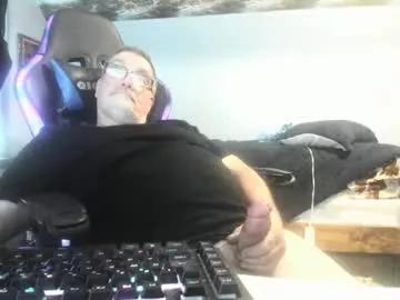 wowsers2022 from Chaturbate