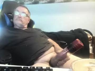 wowsers2022 from Chaturbate