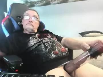 wowsers2022 from Chaturbate