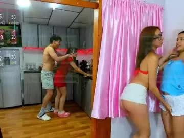 xsexys_girlsx from Chaturbate