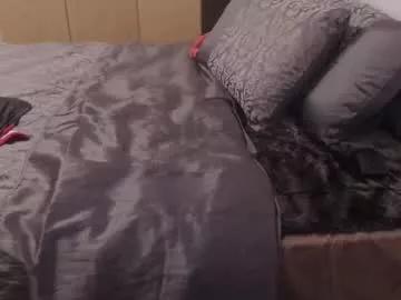 xxxbustybabe27x from Chaturbate